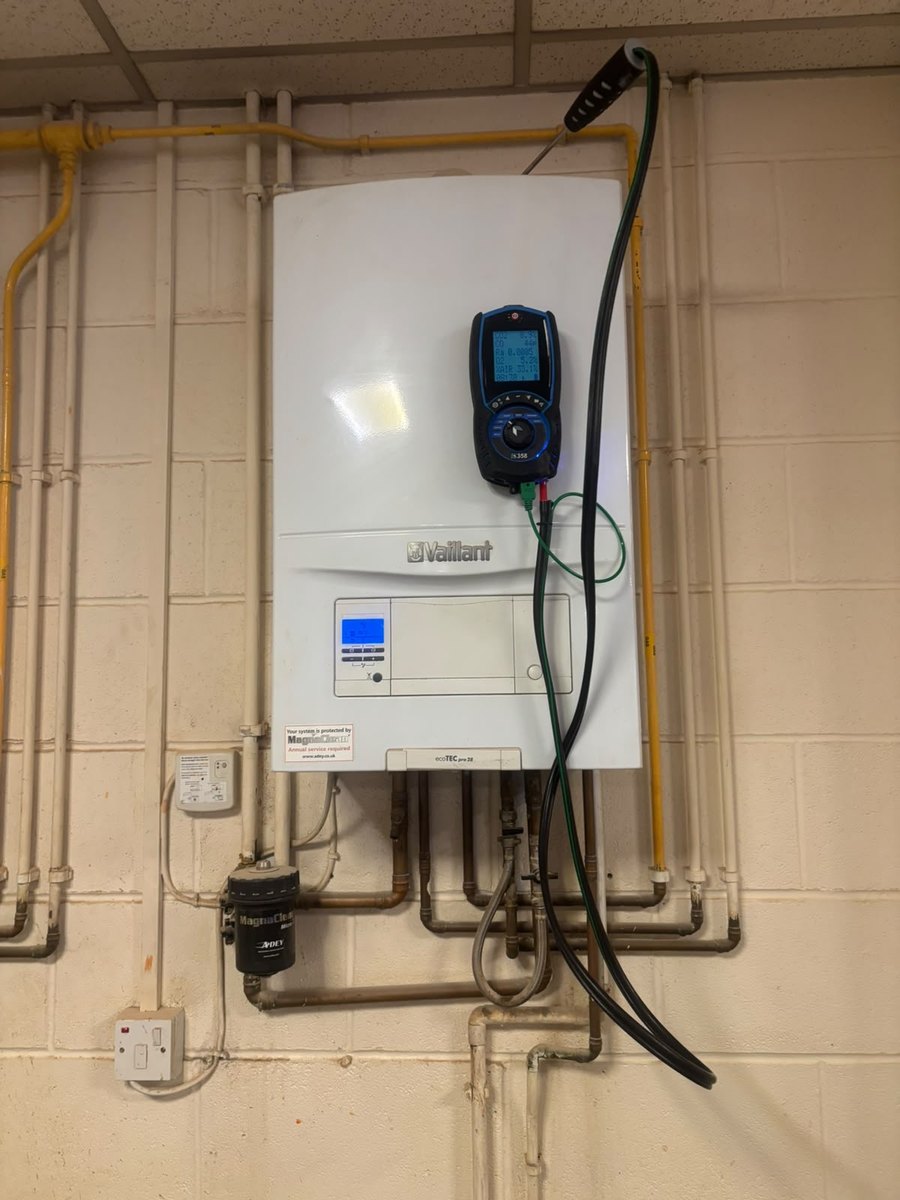 Commercial boiler replacement on a commercial premises